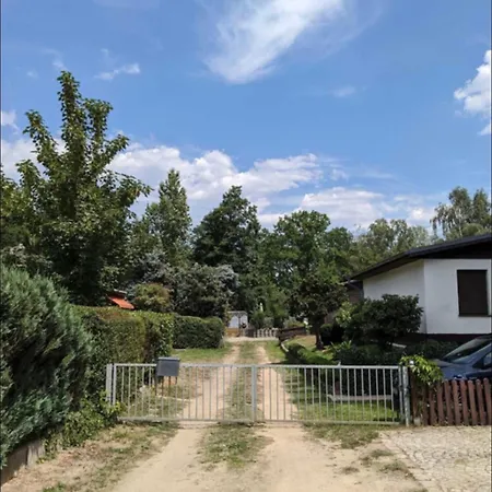 Gruener Am Kiebitzsee 펜션 Falkenburg