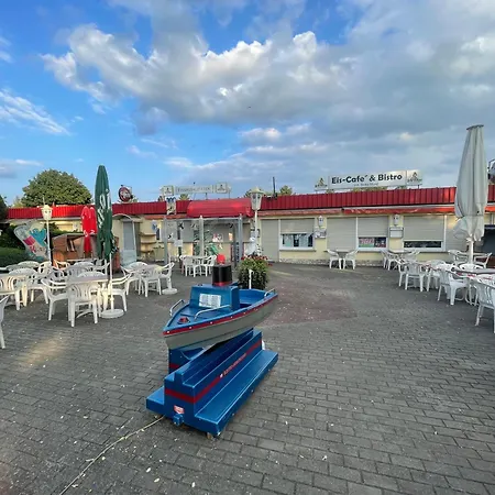 Gruener Am Kiebitzsee Дом отдыха *