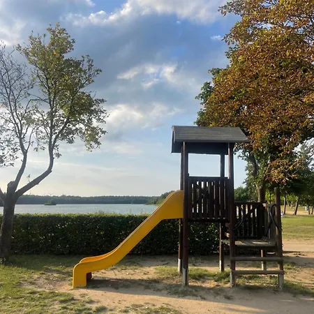 Gruener Am Kiebitzsee *