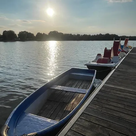Gruener Am Kiebitzsee