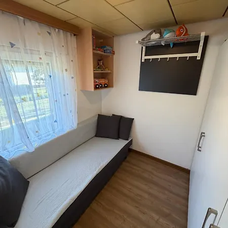 Gruener Am Kiebitzsee * Falkenburg